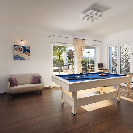 Villa Mermaid Your Croatian Haven With Luxury Pool And Scenic Views Podstrana Eksteriør bilde