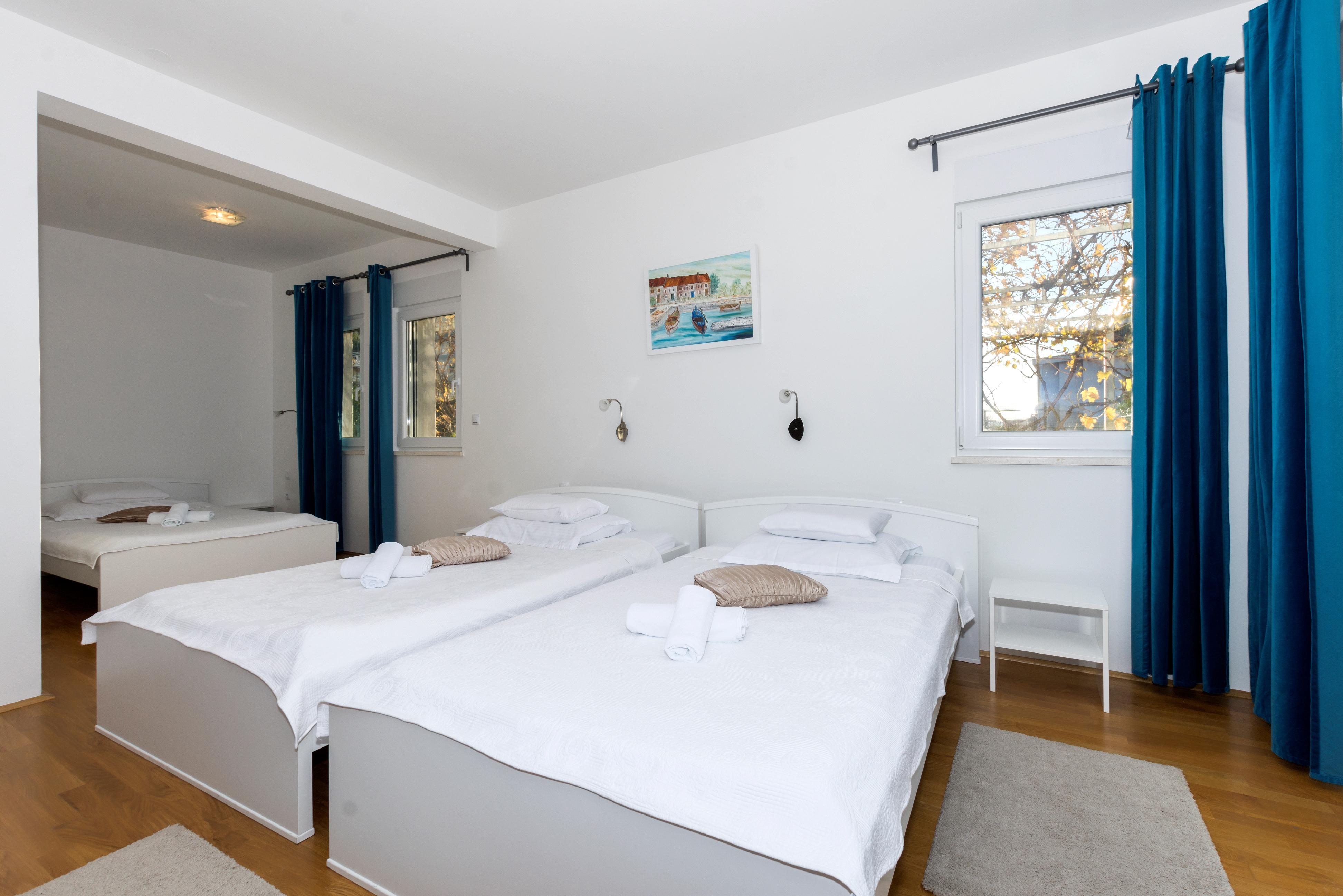Villa Mermaid Your Croatian Haven With Luxury Pool And Scenic Views Podstrana Eksteriør bilde