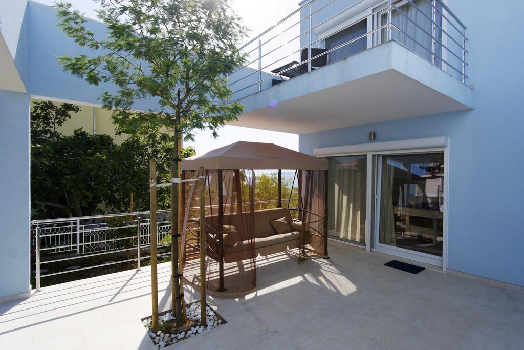 Villa Mermaid Your Croatian Haven With Luxury Pool And Scenic Views Podstrana Eksteriør bilde