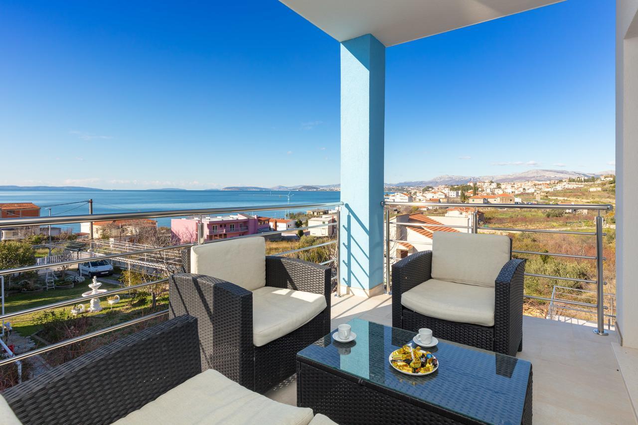 Villa Mermaid Your Croatian Haven With Luxury Pool And Scenic Views Podstrana Eksteriør bilde